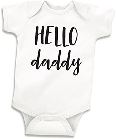 Bump и Beyond Designs Hello Daddy Изненадете ја најавата за бременост на сопругот
