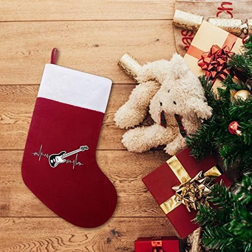 Бас гитара зачувување на срцето Божиќни порибни чорапи со кадифен камин што виси за Божиќно дрво