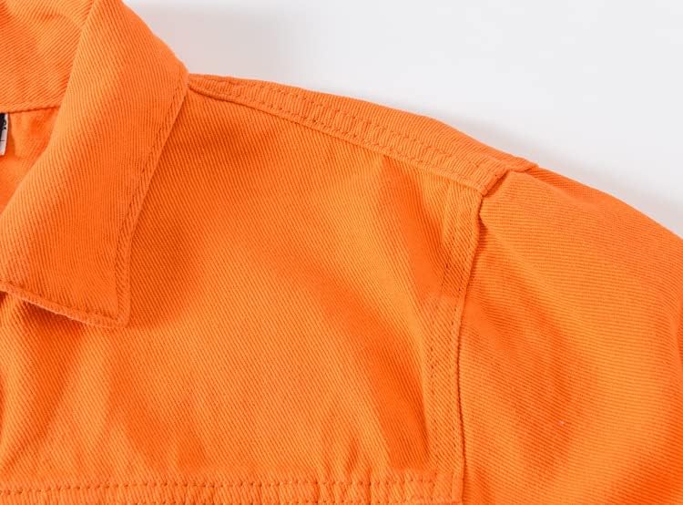 Јакни со цврсти машки јакни редовно вклопуваат фармерки јакна