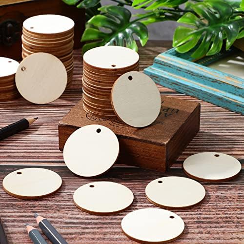 100 парчиња природни парчиња дрво Недовршени кружни кругови дрвени парчиња дрвени кружни дискови со дупки за занаети што прават сликање