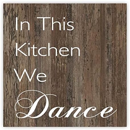 Во оваа кујна ние танцуваме знаци од дрво инспирирани цитати уметност дрвени плакети христијански домашен wallиден декор антички домашен декорација знак за домашна