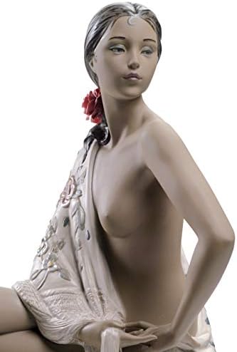Lladró гола со фигура на жена со шал. Порцеланска гола женска фигура.