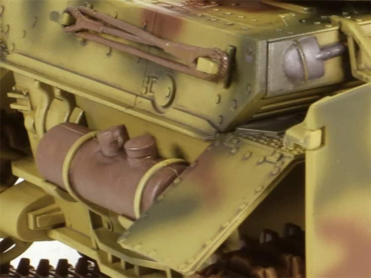 Сили на Vallor Panzer IV H-Type 3-боја Камуфлажа радио контролирано ограничено издание 1/24 Diecast резервоар претходно изграден