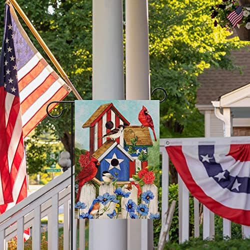 Фуријаз 4 -ти јули Патриотски кардинали црвени птици градинарско знаме, американски двор дома, украсен цвет надвор од декорација, ден на