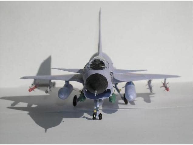 Нетефемин 1:48 Кина J-10A борбени модел на тешки авиони модел Симулација на борбена авијација воена наука изложба модел на приказ