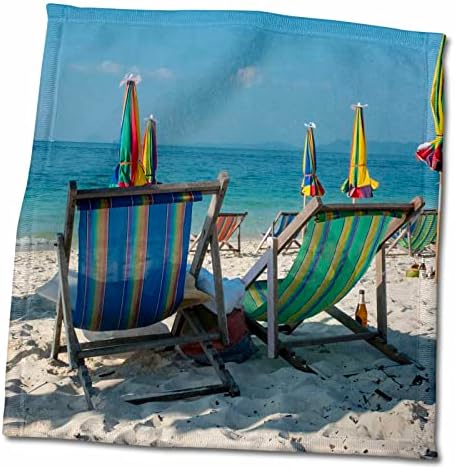 3drose Тајланд, Пукет, острови Фи Фи, столици на плажата со бел песок - крпи