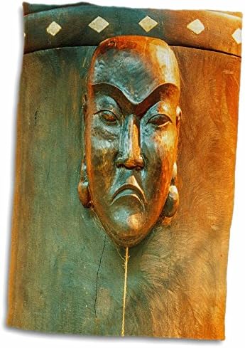 Глава од 3drose врежана на дрвен казан, музеј Етписон, Палау, Микронезија - крпи