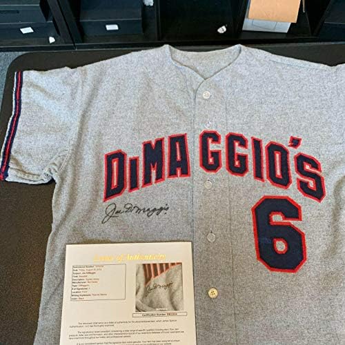 Џо Димаџо Потпиша Автограм На Бејзбол Дресот од 1950 Година Со Дресови На МЛБ Со Автограм На ЈСА КОА