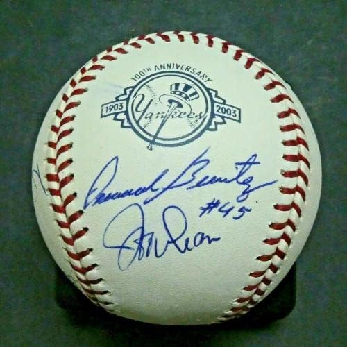 2003 NYујорк Јанкис потпиша бејзбол, вклучувајќи го и Маријано Ривера со целосна буква на ЈСА - автограмирани бејзбол
