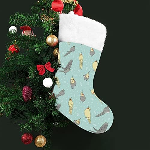 Симпатична шема на кокатиел Божиќно порибување Божиќно дрво камин виси чорапи со кратка кадифен манжетна декорација за забава за домашен