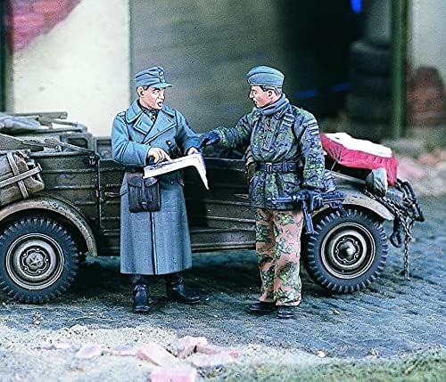 Офицери на Втората светска војна RISJC 1/35 кои разговараат за борбената состојба со ликот на смола, моделот на необработен комплет за модели/218Z5