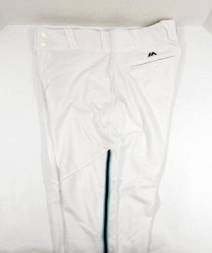 година Аризона Дијамандбакс Оскар Хернандез 28 Игра користеше бели панталони 36-42-34 173-Игра користени панталони MLB