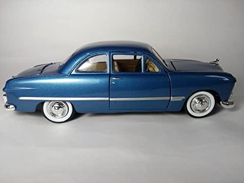 1949 Ford Coupe, Metallic Blue - Showsces 73213 - 1/24 Scale Diecast Model Car, но нема кутија