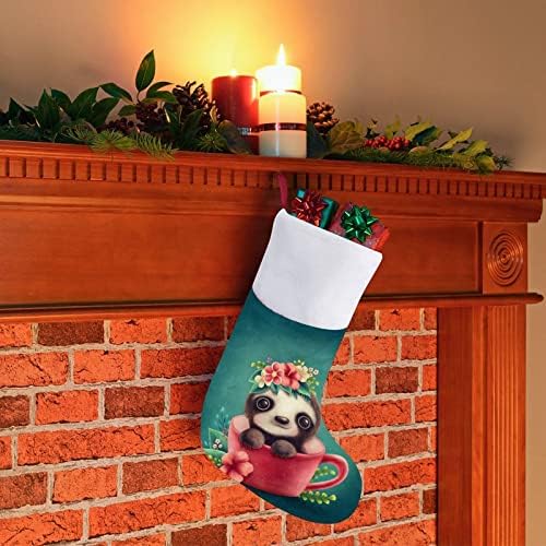 Симпатична мрзливост во чаша црвени Божиќни празници за домашни украси за домашно дрво Камино виси чорапи