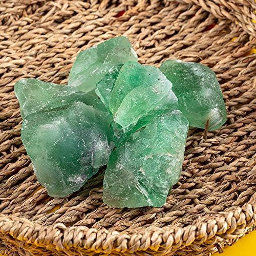 Ufeel 1 lb Масовно груб зелен флуорит кристал за пад, кабинирање, декорација, полирање, кристали за лекување на Wicca & Reiki