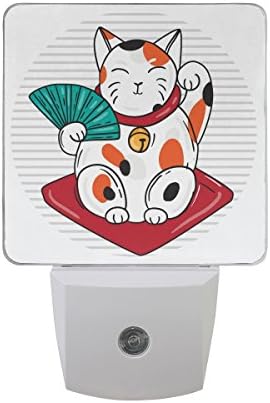Нанле Сет од 2 Симпатична Среќна Мачка Традиционален Азиски Симбол На Пари И Богатство Автоматскиот Сензор ДОВЕДЕ Самрак До Зори Ноќно Светло