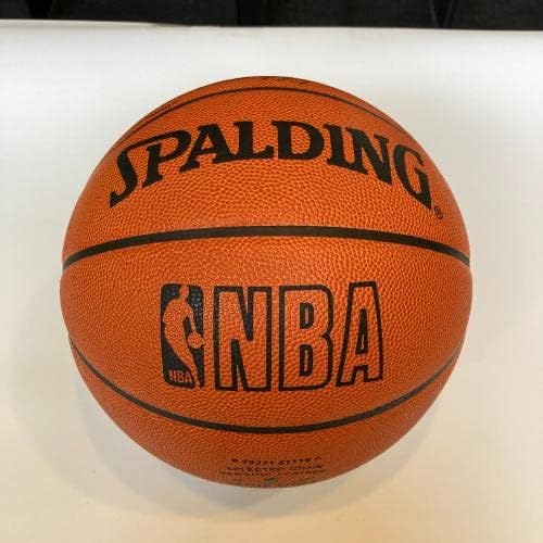 Скоти Пипен ја потпиша официјалната кошарка во НБА -играта со JSA COA - Автограмирани кошарка
