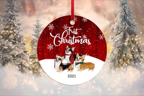 Корги Божиќен украс 2021 Дог во Божиќна капа Корги Прв Божиќ украс Симпатично животно 3 тркалезен керамички украс за Божиќно дрво што виси украси