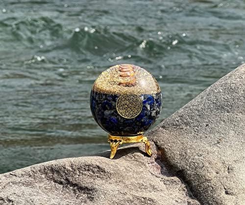 Оргонска сфера топка оргонит камен исцелување кристална енергија аметист чакра опсидијан скапоцен камен и загриженост кварц стојат со цвет на