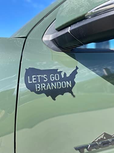 Ајде Да Одиме Брендон Автомобил Магнет-Направен ВО САД Фјб Отсечени И Отстранети Букви Во Мат Црн Американски Дизајн
