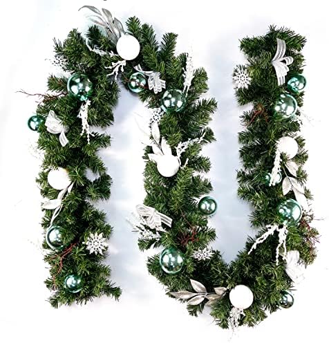 Божиќна Венец 9FT Prelit 50 Светла, Вештачко Божиќно Венец Зеленило Со Божиќни Топки И Сребрени Украси Батерија Управувана За Божиќна