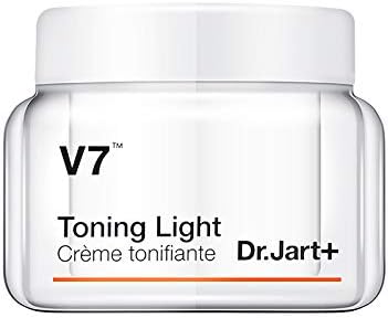 V7 светло за тонирање на сите во едно тонирање, раскошно навлажнувачка боја на греење, точна крема за лице - видливо тонирајќи