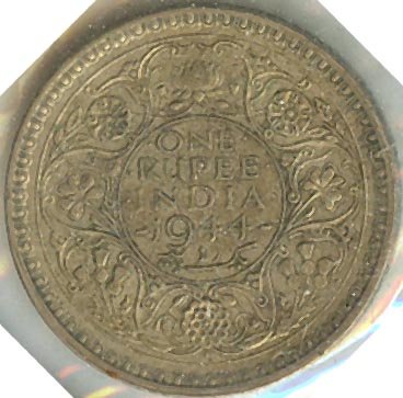 Британска Индија една рупија сребрена монета издадена 1944 година