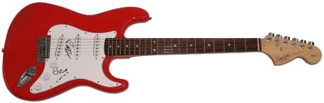 Gza & Raekwon потпишаа автограм со целосна големина црвена фендер електрична гитара со Jamesејмс Спенс ЈСА автентикација JSA COA-членови на кланот