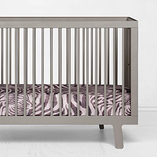 Glenna Jean бебе опремена креветче за креветчиња и бела зебра џунгла за печатење на животни за момчиња и девојчиња, црна, стандард