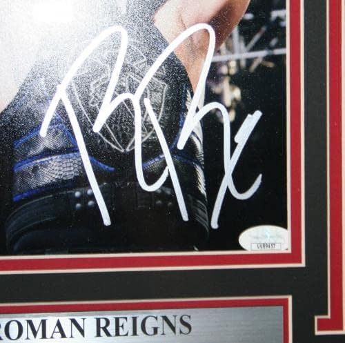 Roman Reigns Autographed 8x10 Фото -врамена WWE WRESLER JSA - Автограмирани фотографии во борење